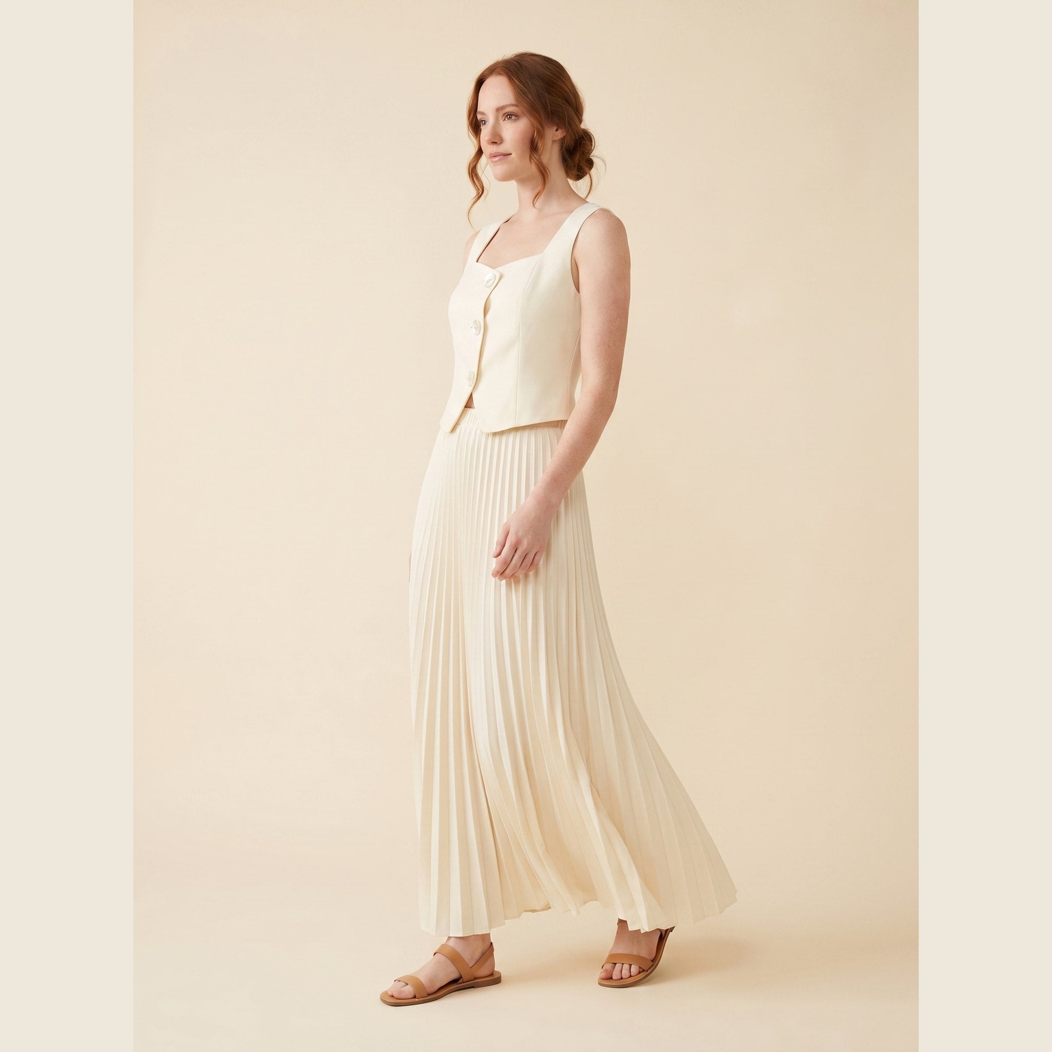 Sera Chic Women's Set | Sleeveless Cropped Top & Pleated Maxi Skirt 1