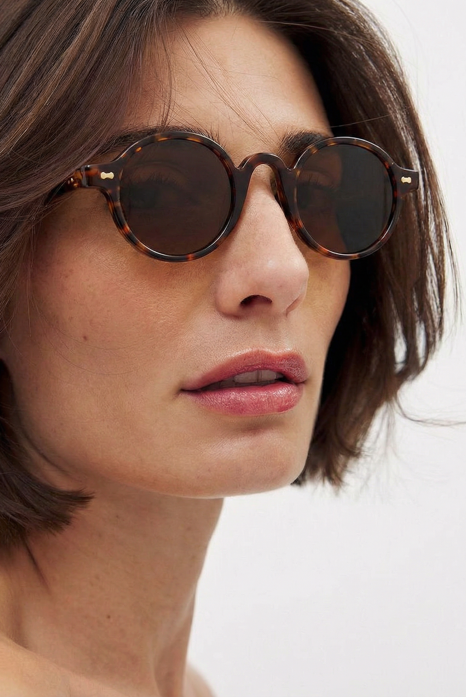 Sierra Santa Cruz Sunglasses | Translucent Amber Frame, Lightweight Design 1
