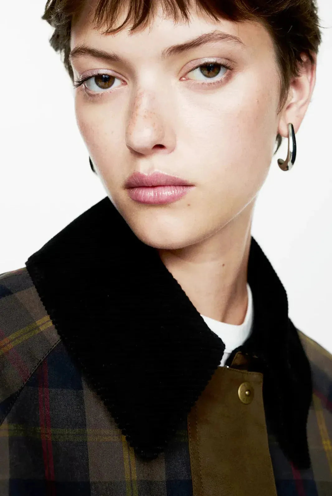 Tessa Plaid Jacket | Fully Lined, Contrast Collar, Straight-Cut 1