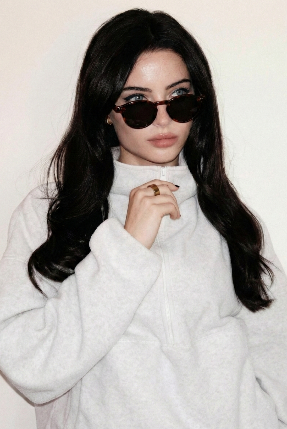Vera Heart Sunglasses | Cream Tortoise Frame, UV400 Protection 5