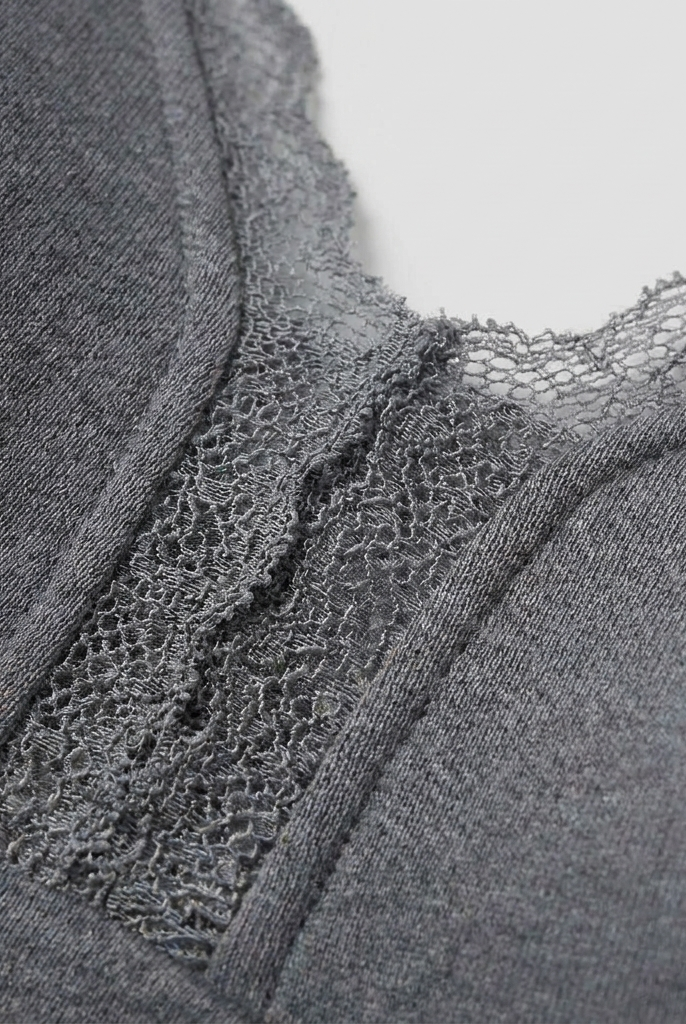 Dalia lace bralette — detail