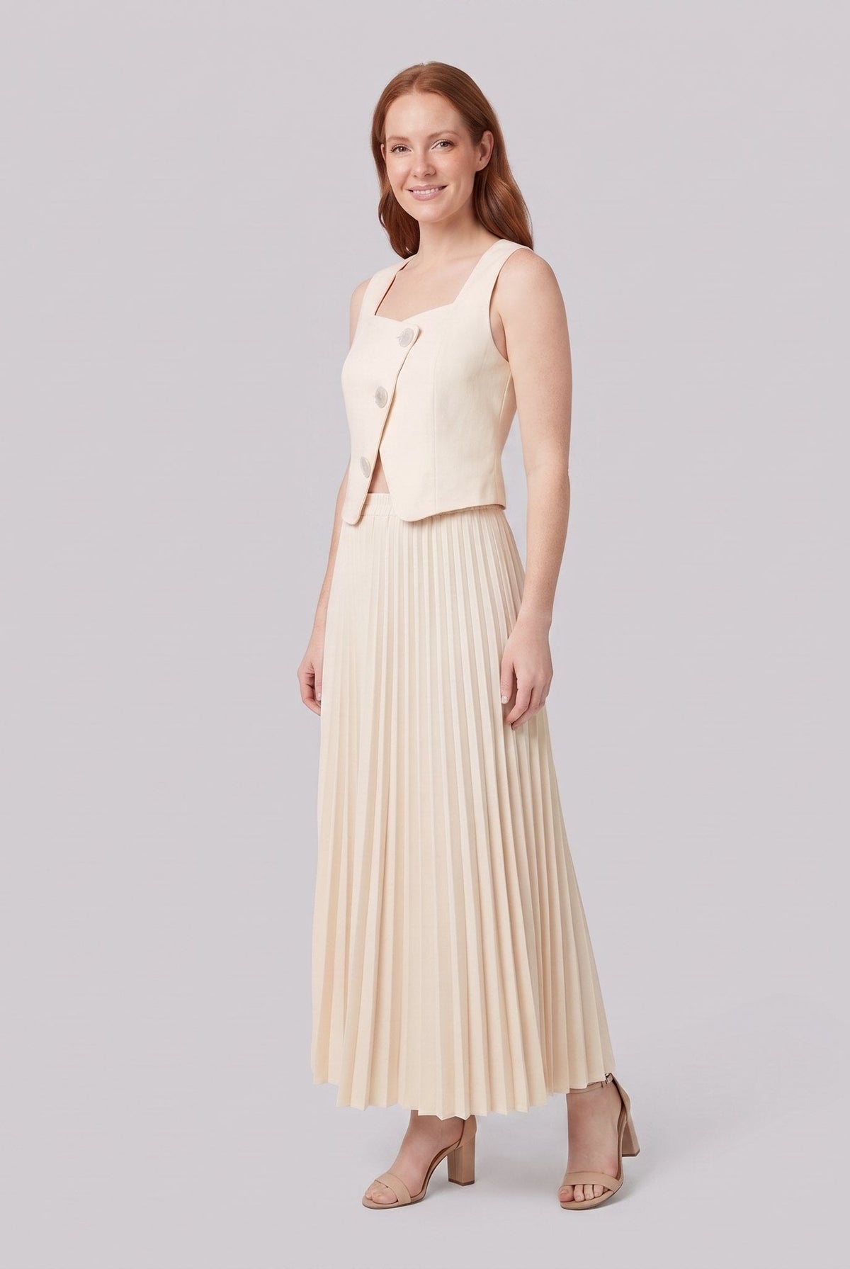 Sera Chic cream two-piece set, three-quarter side view