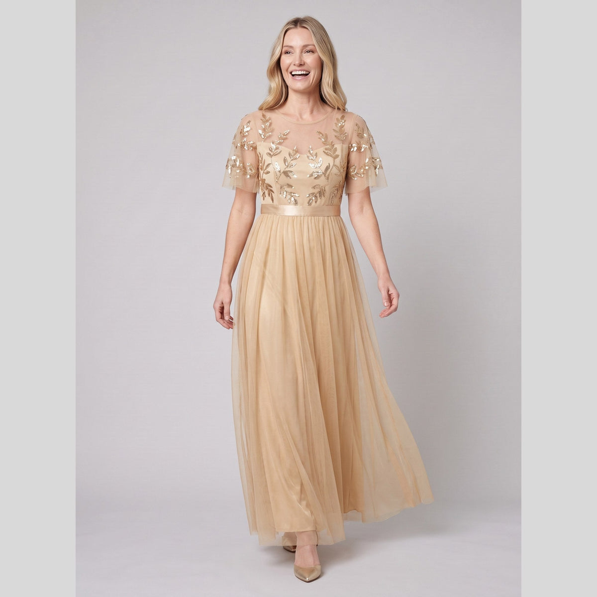 Maxi dress with a sequin bodice, tulle skirt and short sleeves, view 1