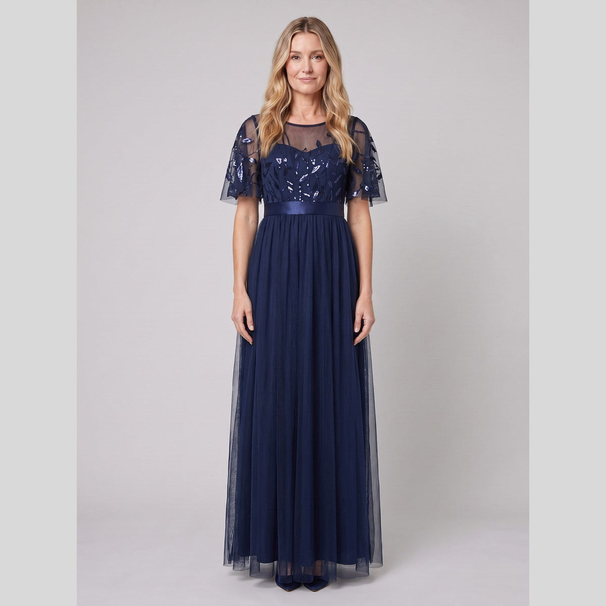 Maxi dress with a sequin bodice, tulle skirt and short sleeves, view 7