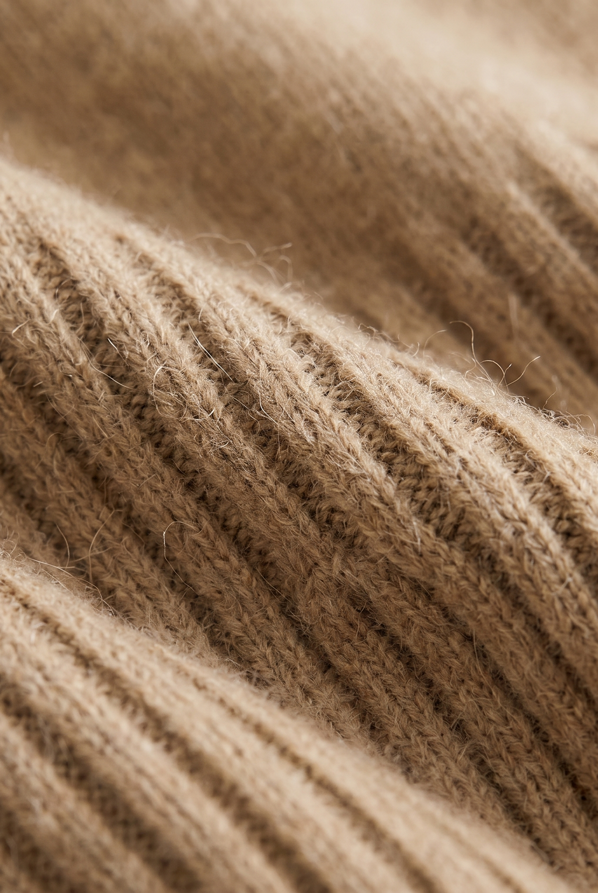 Soraya knit set ribbed fabric close-up