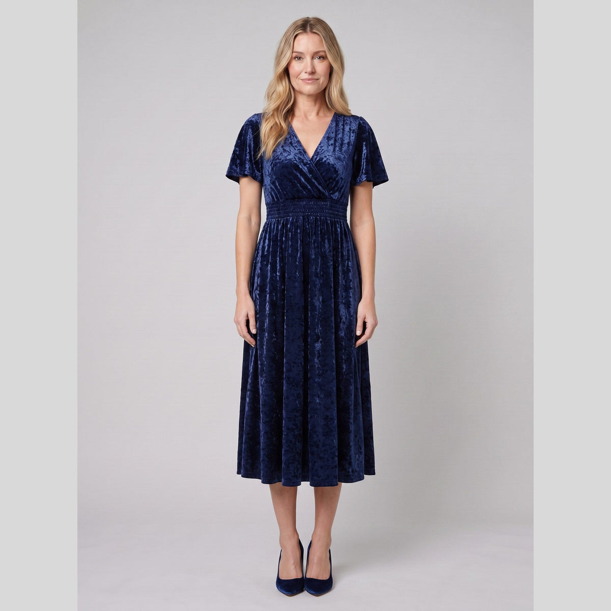 Emeraude ribbed velvet midi dress with shirred waist 6