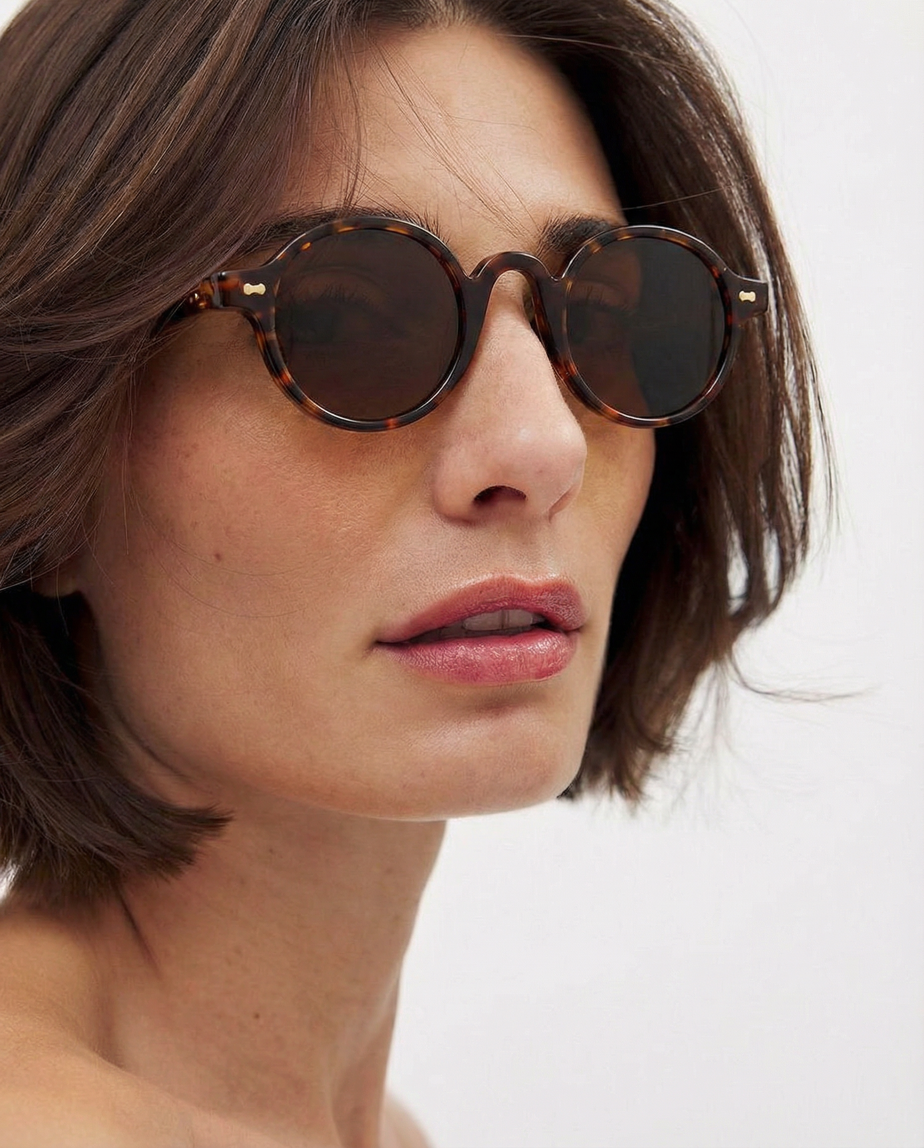 Sierra Santa Cruz Sunglasses | Translucent Amber Frame, Lightweight Design 1