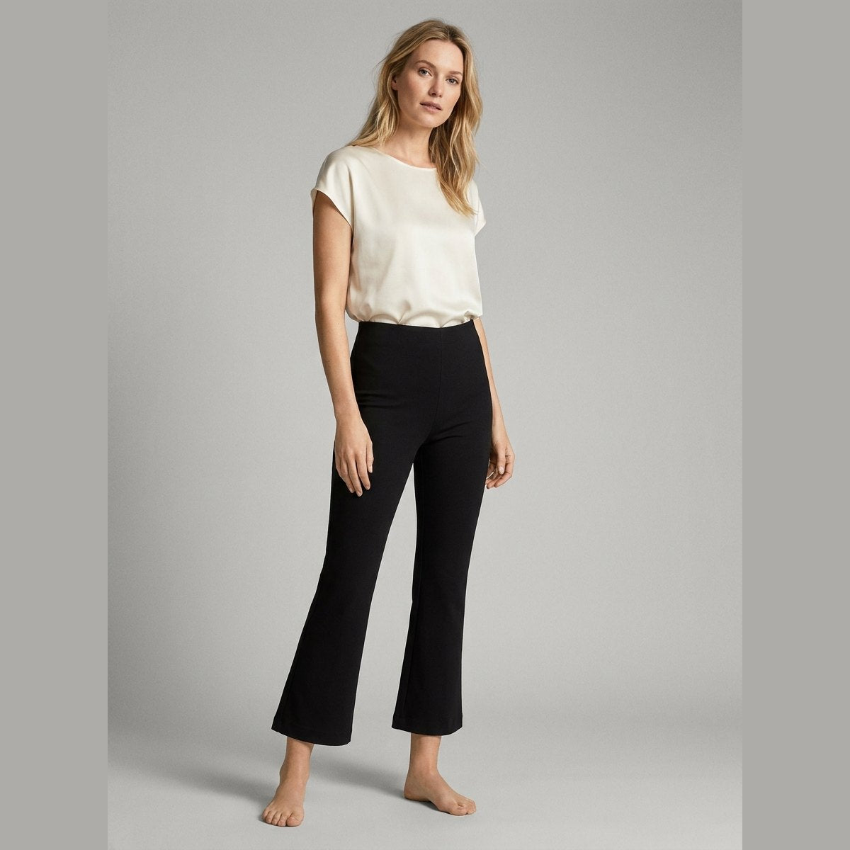 Sora Flare Pants | Stretchy High-Rise Black Flare Jeans for Women 1