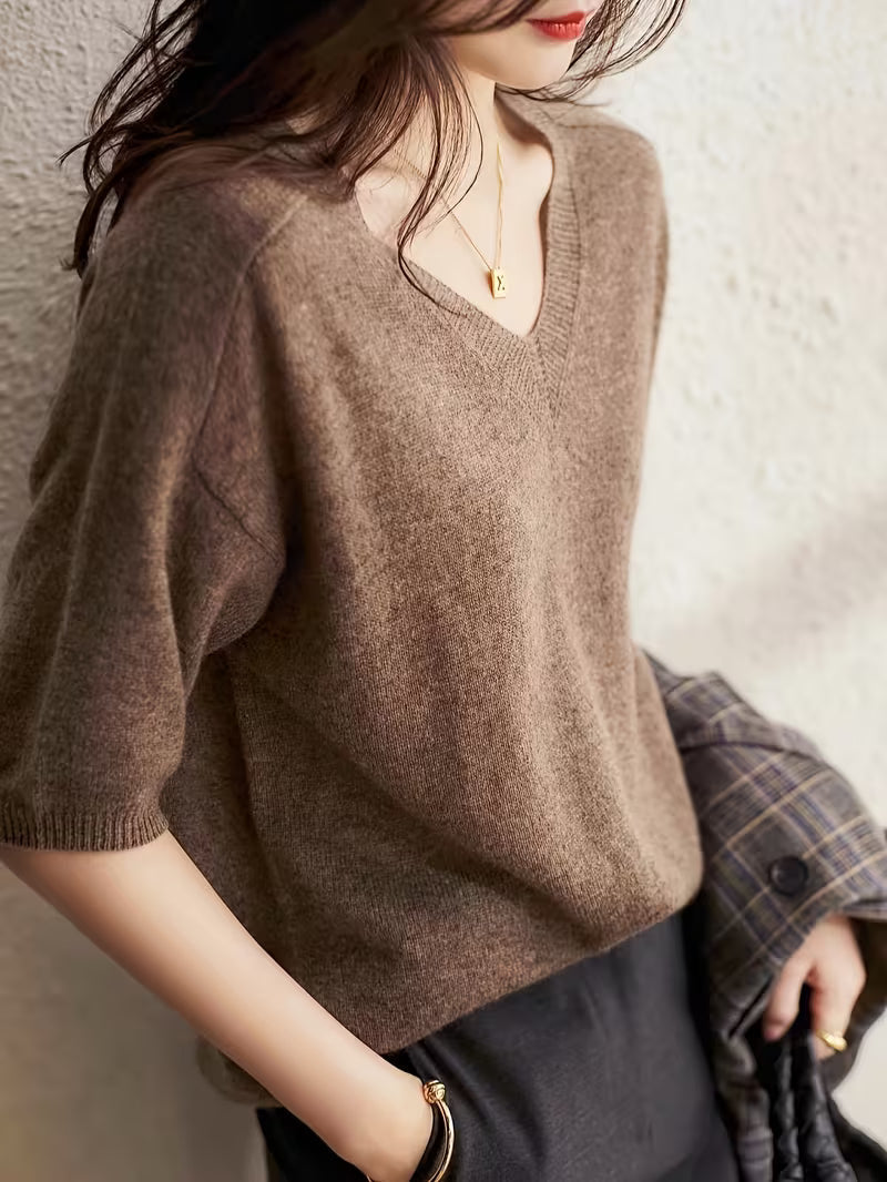Vela Knit Top | Soft Cashmere-Acrylic Blend V-Neck 1