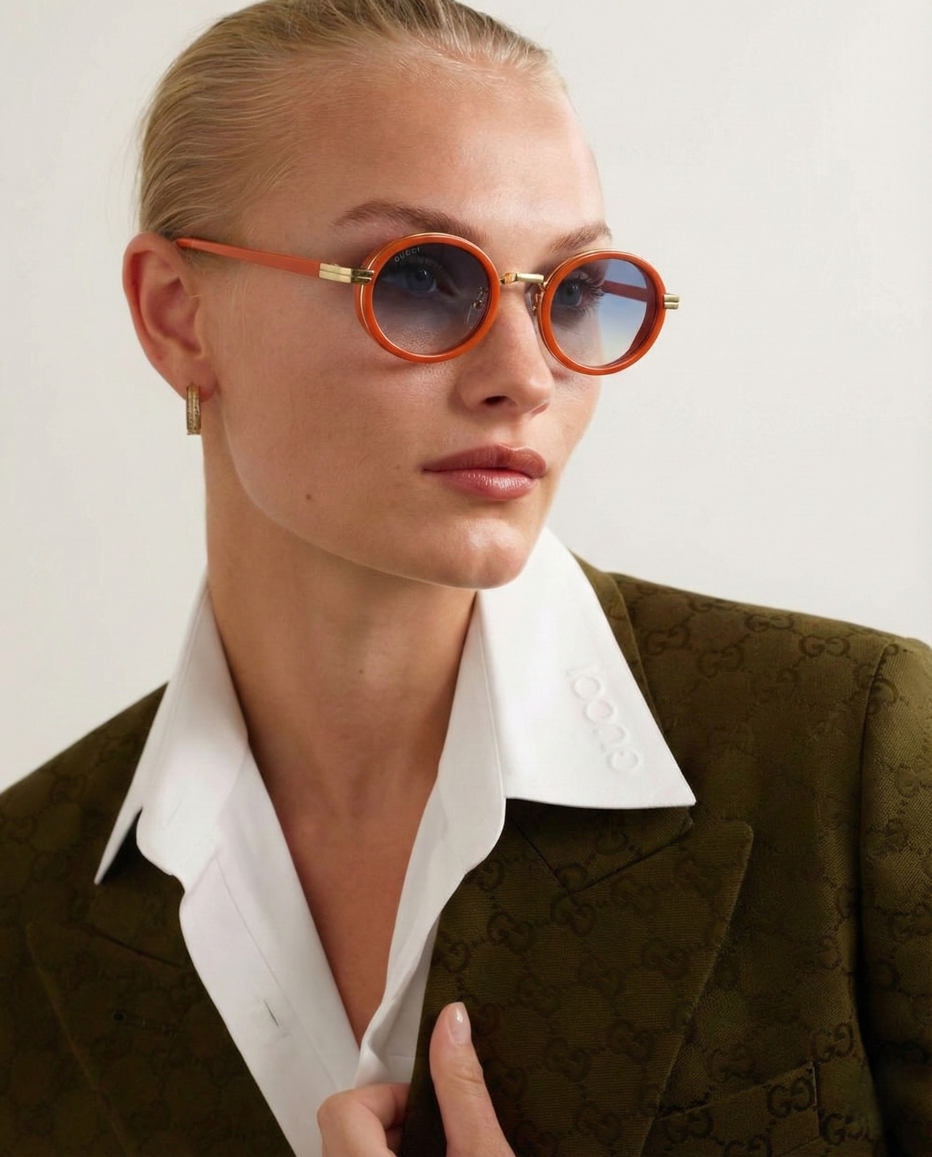 Viva Icon Shades | Oval Sunglasses with Gold Detailing 2
