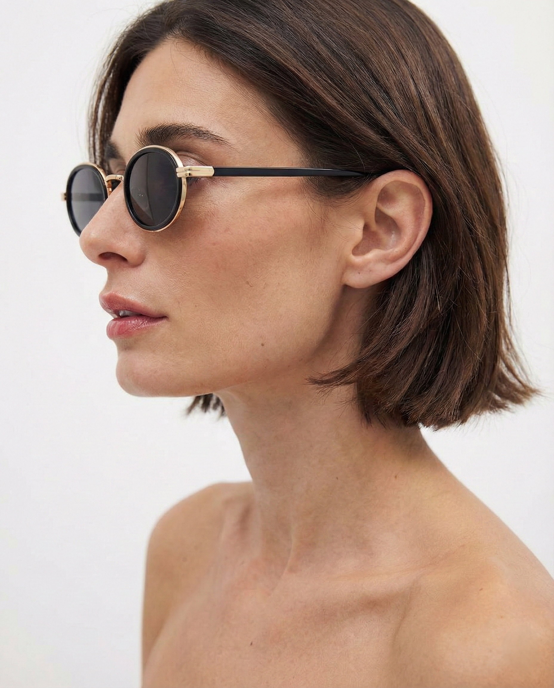 Viva Icon Shades | Oval Sunglasses with Gold Detailing 7