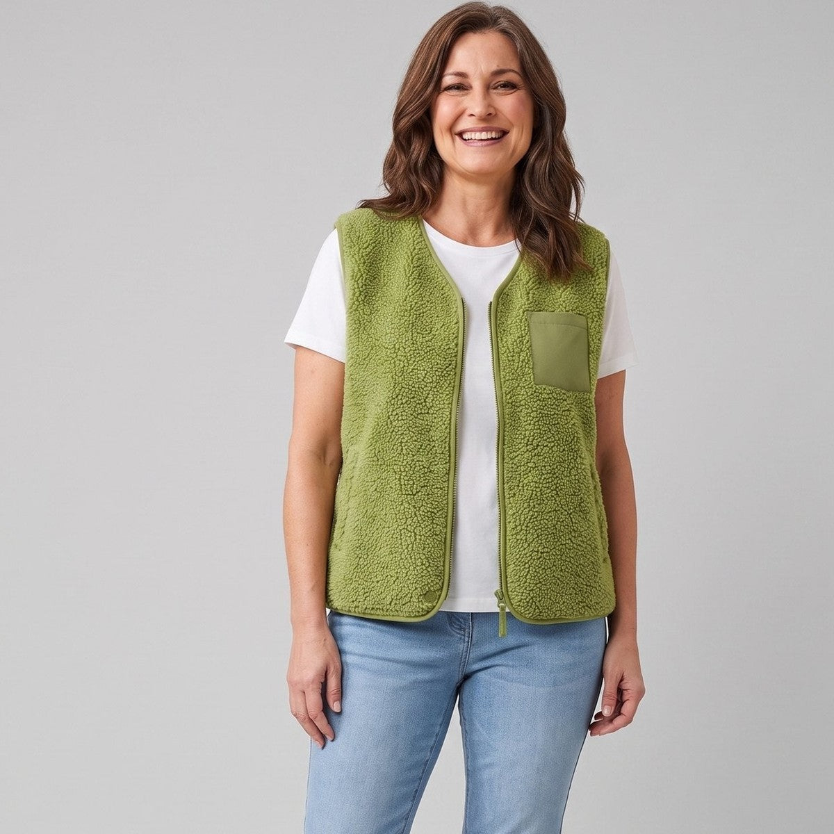 Sherpa fleece gilet moss green close-up