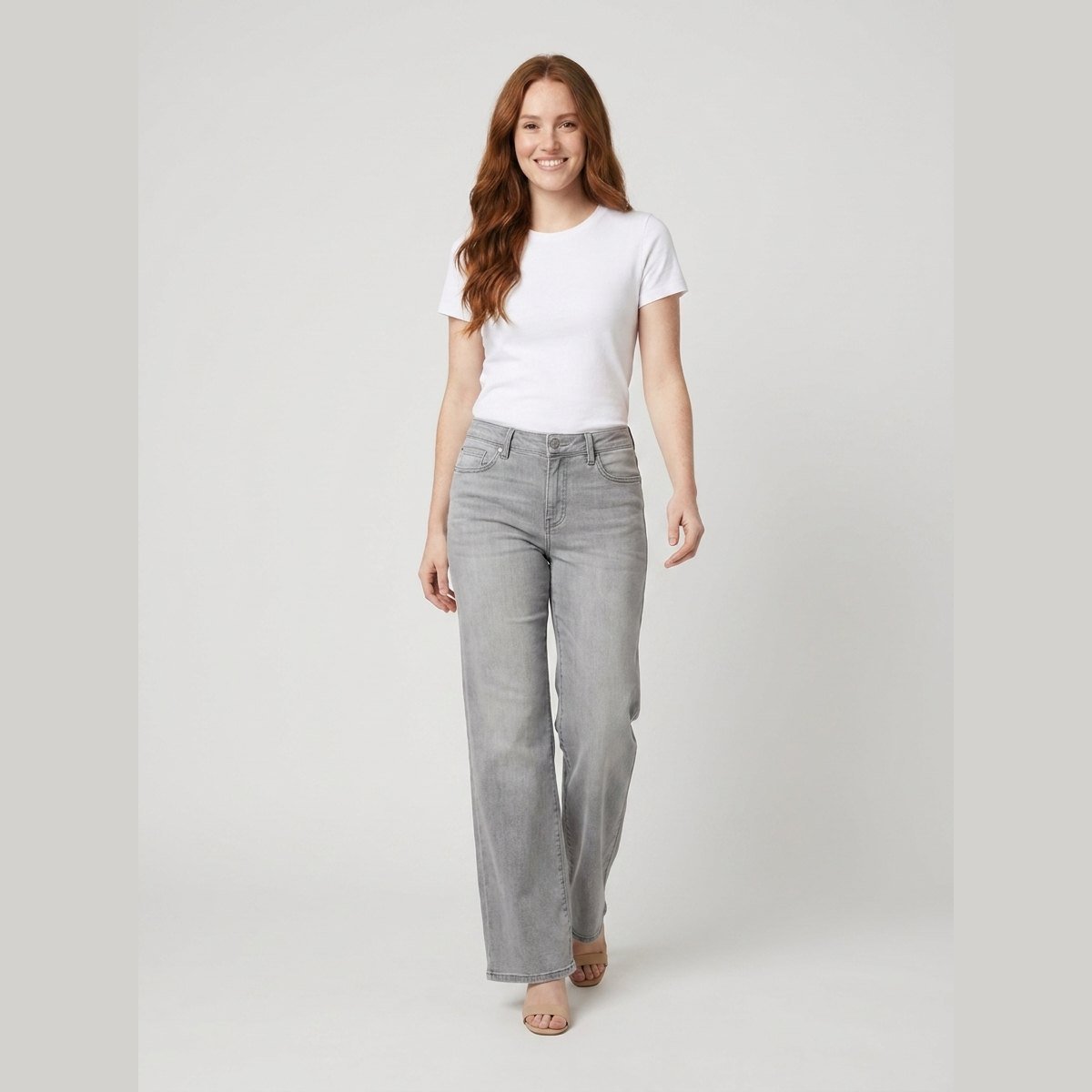 Maren high-rise wide-leg jeans in grey on model