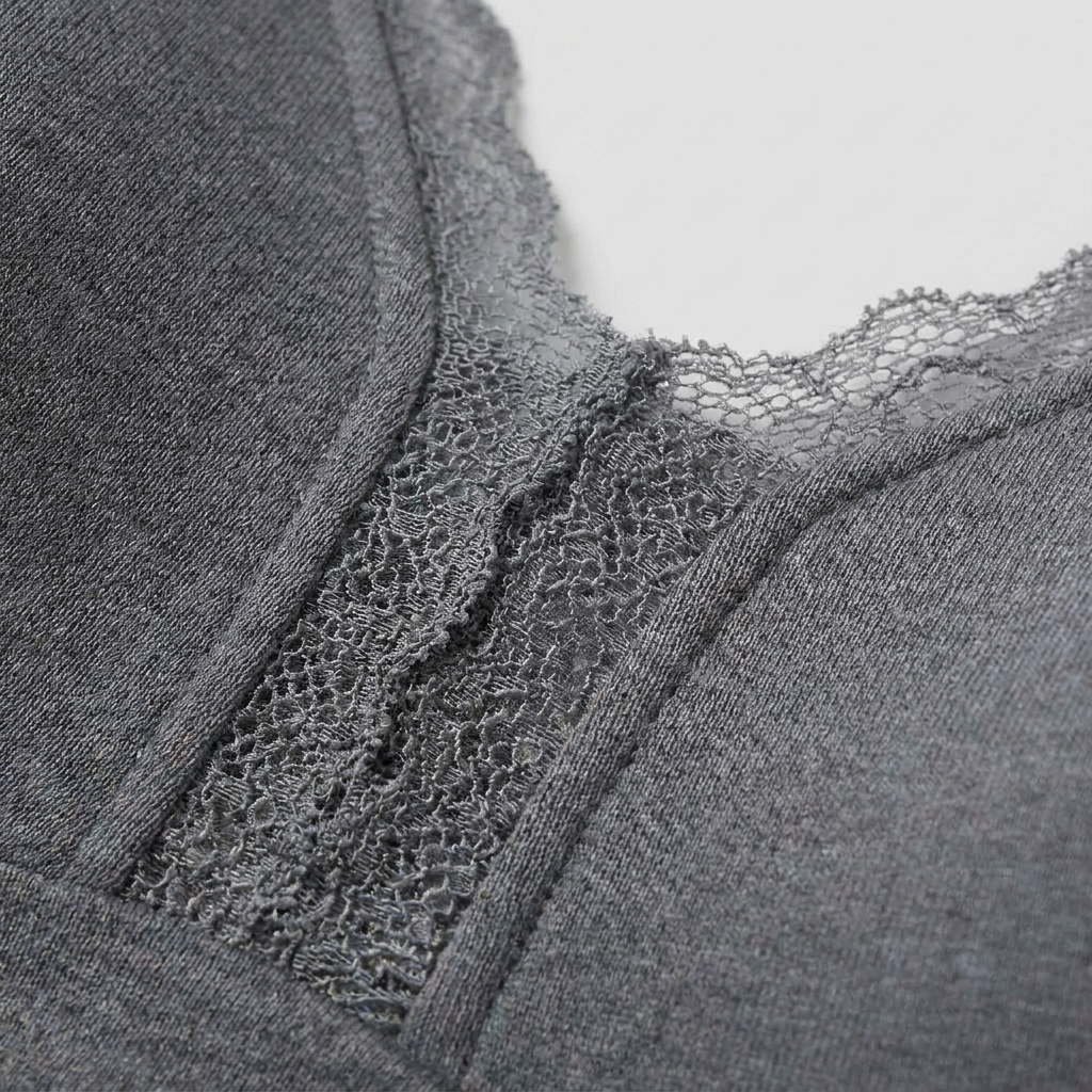 Dalia lace bralette — detail