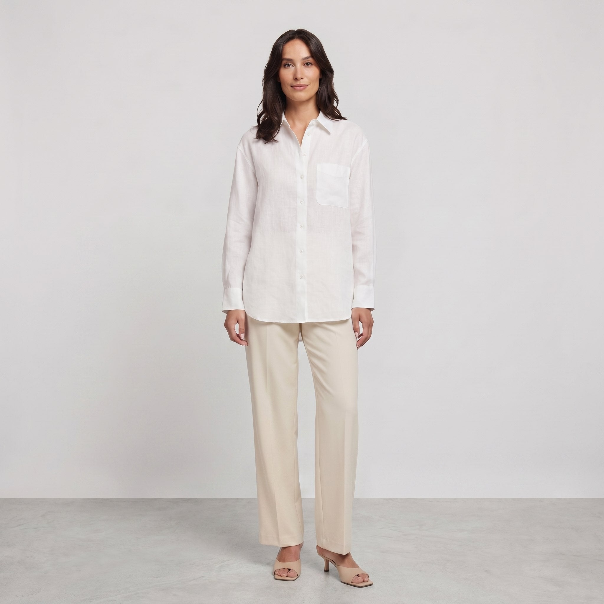 Lino Classic Shirt in white - oversized 100% linen button-up shirt on model