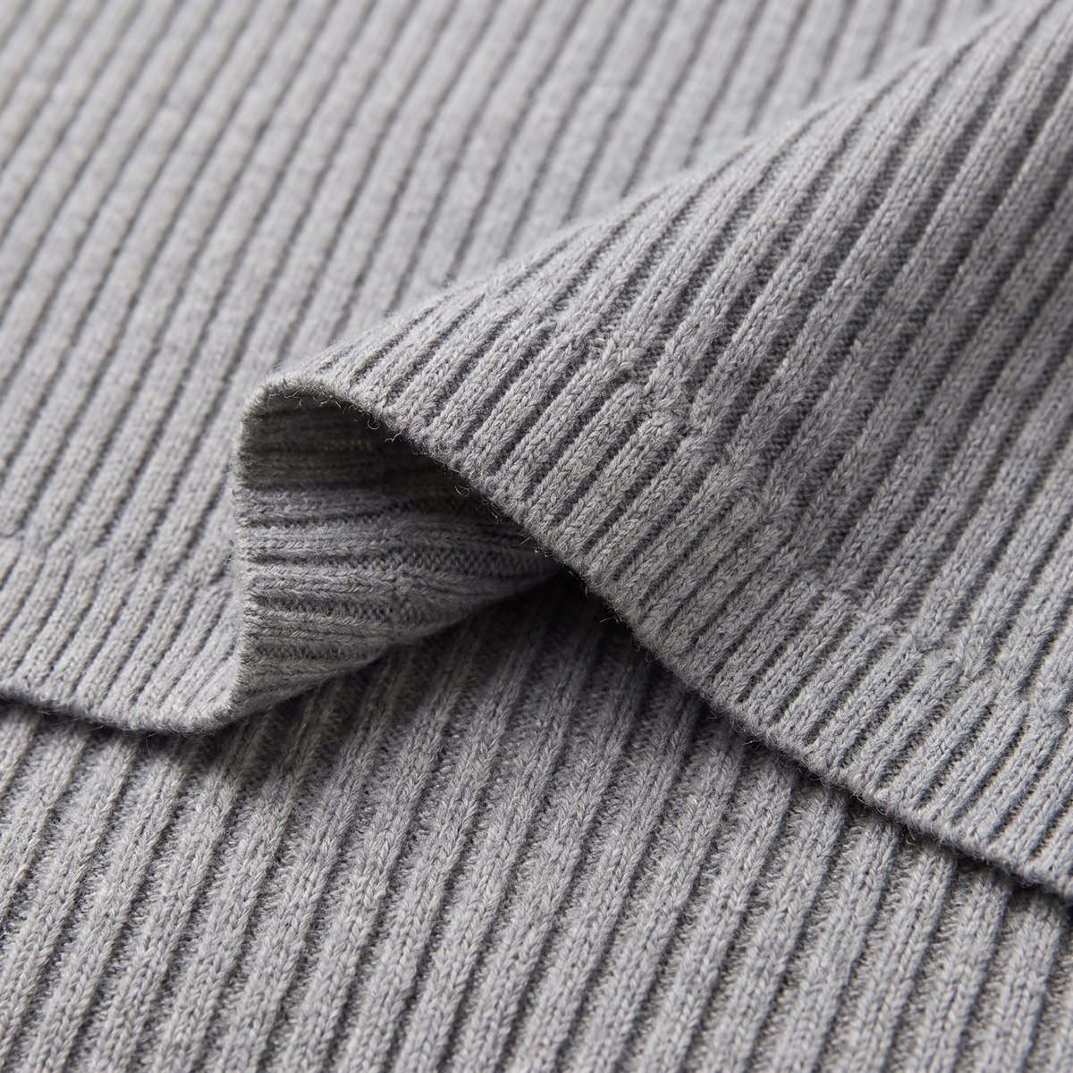 Close view of the ribbed knit, view 10
