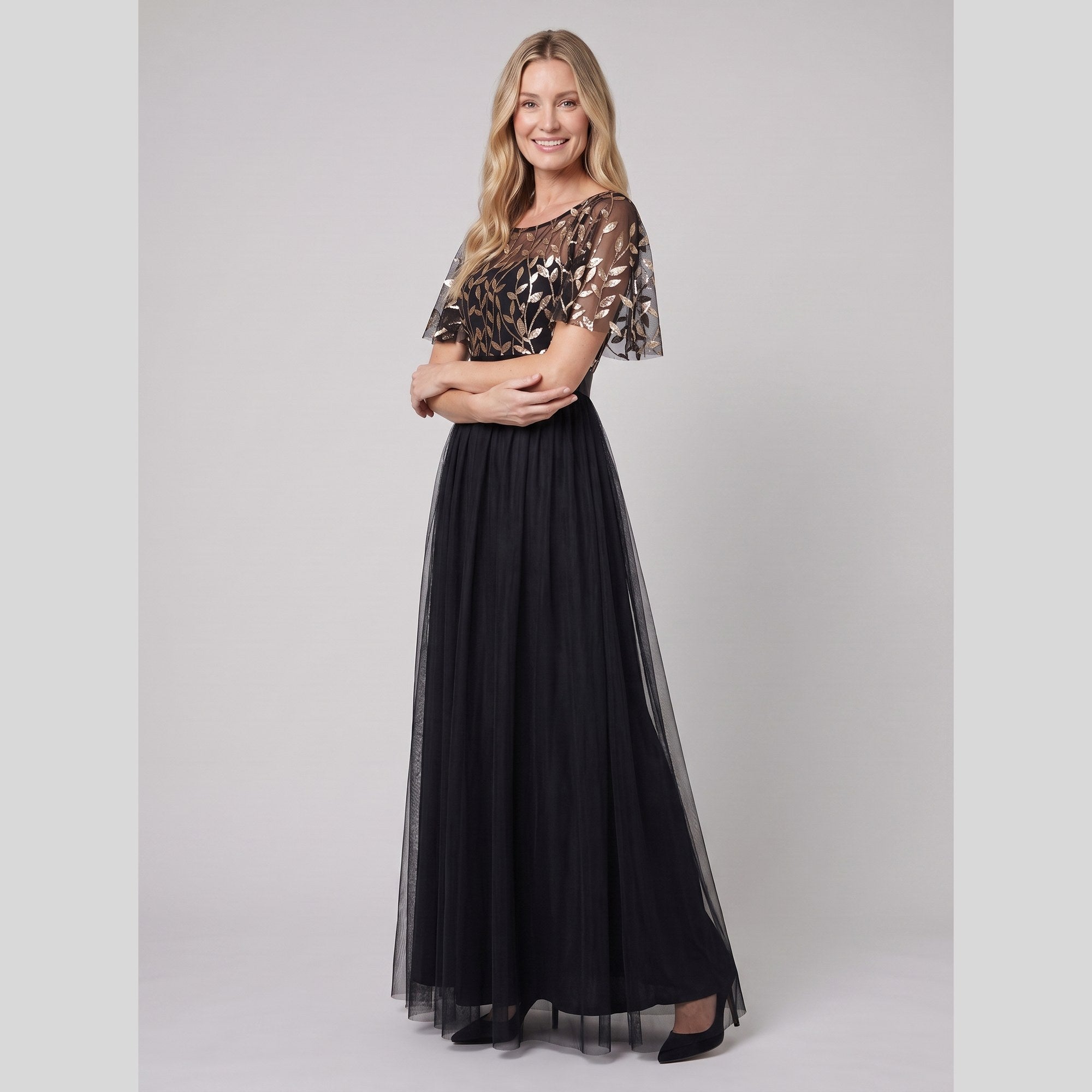 Maxi dress with a sequin bodice, tulle skirt and short sleeves, view 5