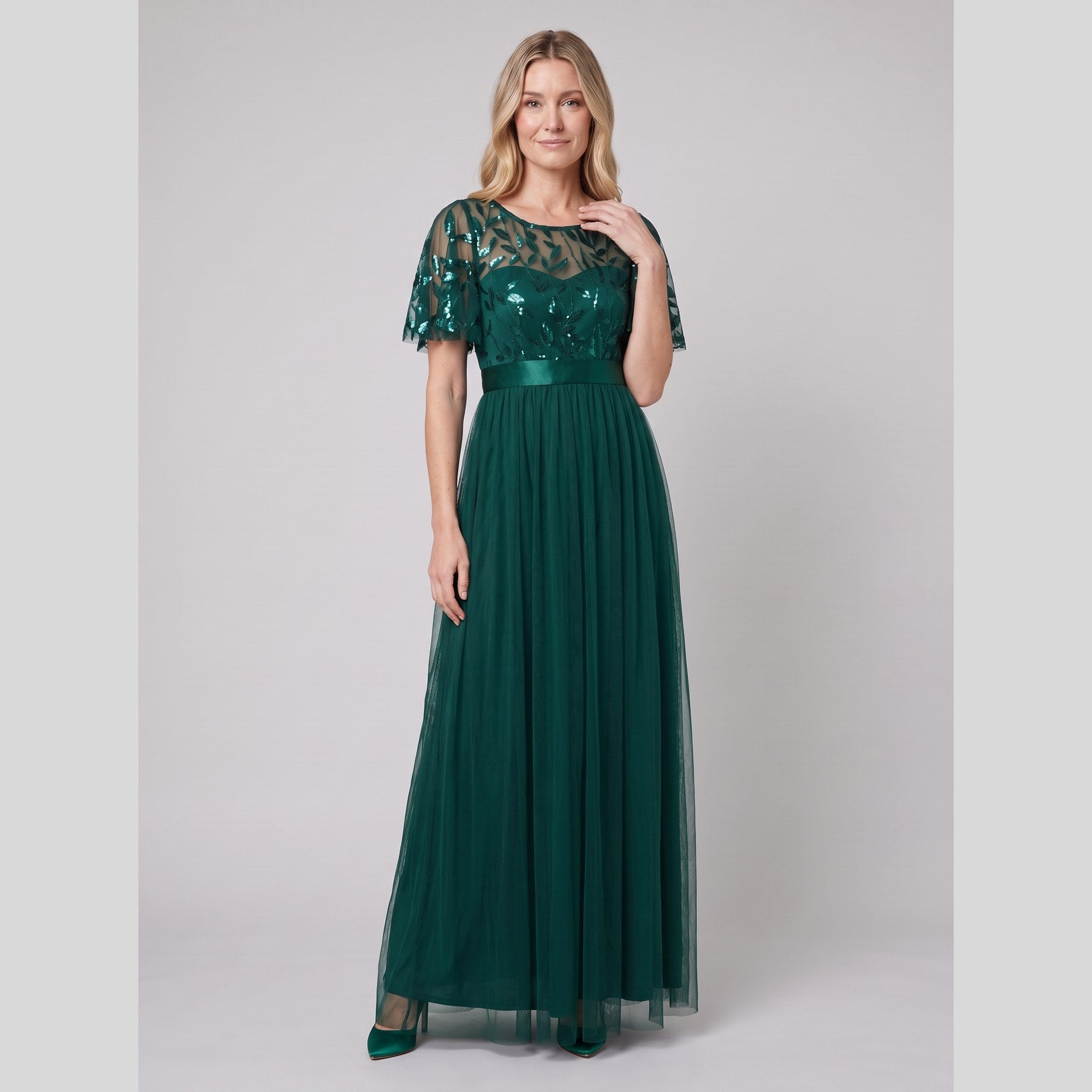 Maxi dress with a sequin bodice, tulle skirt and short sleeves, view 6