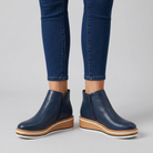Women's boot in a clean understated silhouette, view 8