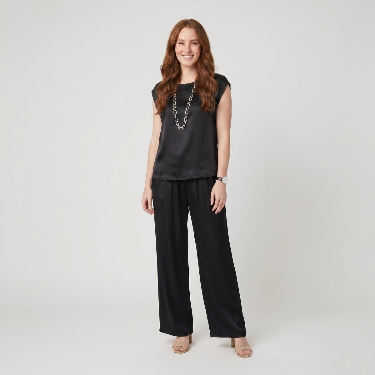 Satin co-ord with a boxy top and wide-leg trousers, view 3